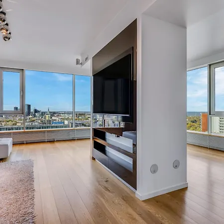 High-rise Panoram View Ultra Luxury Апартаменты *